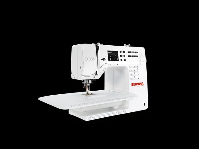 Bernina B335 Sewing Machine - Image 2